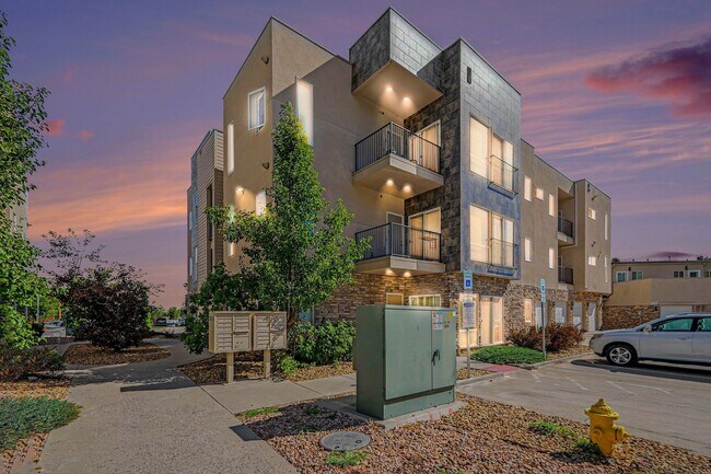 Foto del edificio - 14936 E Hampden Ave