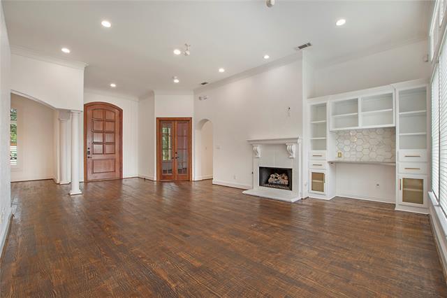 Foto del edificio - 4501 Redwood Ct