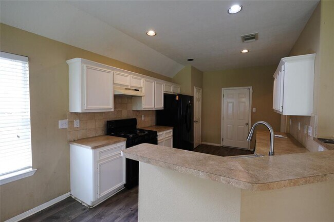 Foto del edificio - 2714 Cliffdale St