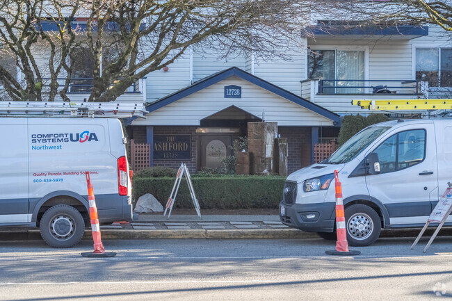 Entrance - Ashford Apartments