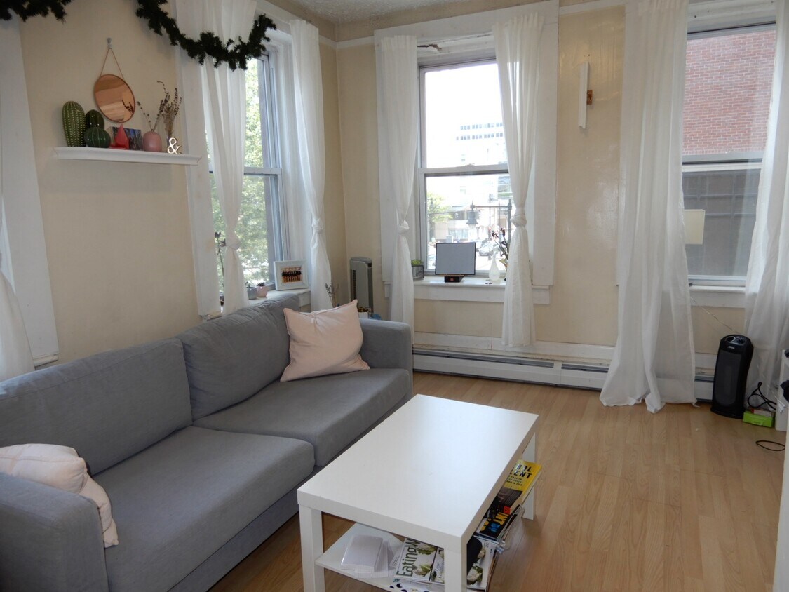 Foto principal - 274 Cambridge St