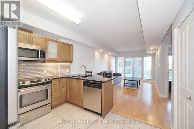 Building Photo - 195 Besserer St