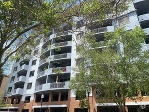 Building Photo - 1108 N Franklin St