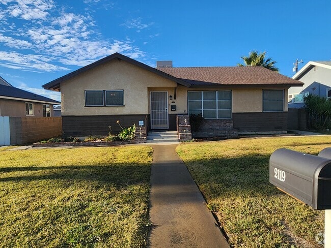 Building Photo - 2119 Wingland Dr