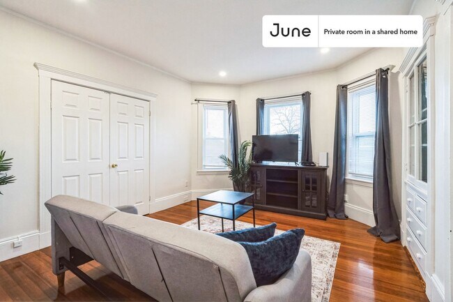 Building Photo - Room in Shared 3 bed/1 bath home