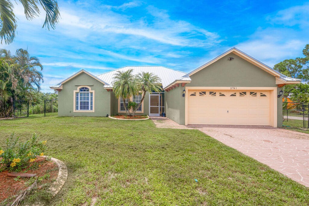 Primary Photo - 2741 SW Pierson Rd