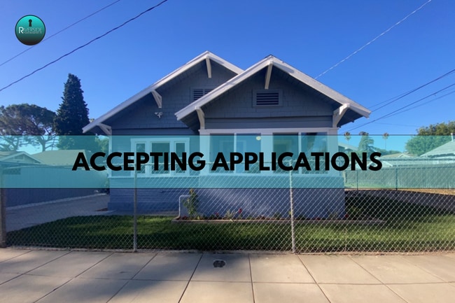 !!!Charming upgraded 2 bed 2 bath single family home!! - !!!Charming upgraded 2 bed 2 bath single family home!!