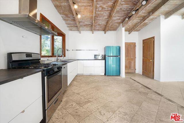 Foto del edificio - 960 N Tigertail Rd