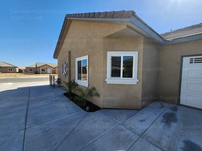 Building Photo - 8521 Grandy St