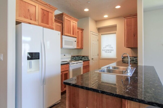 Building Photo - 4539 Barbera St