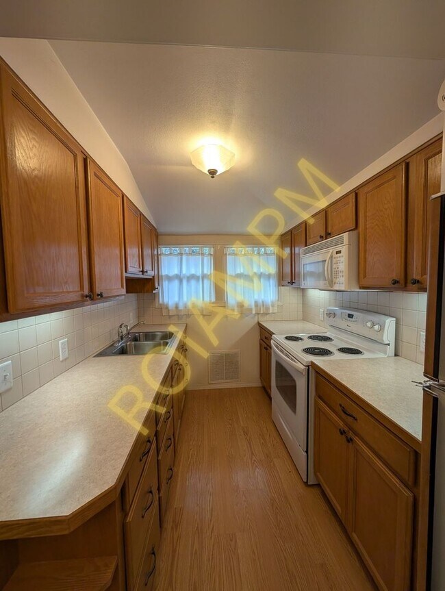 Foto del edificio - Charming Vintage 2 bed 1 bath home