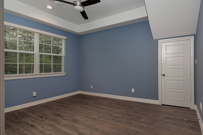 Foto del edificio - 16407 Wagon Wheel Rd