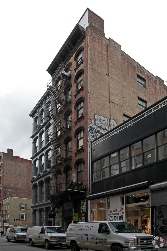 Primary Photo - 99 Spring St