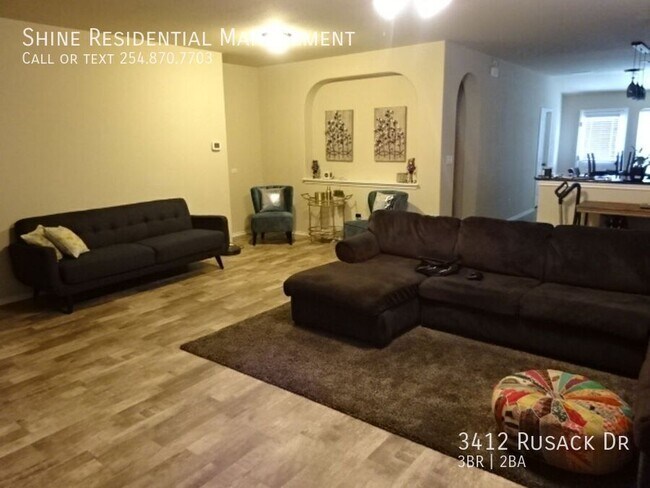 Building Photo - 3412 Rusack Dr