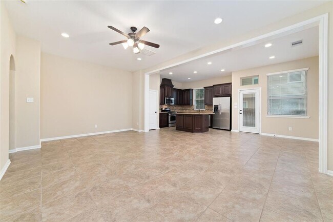 Building Photo - 9 Cheswood Manor Drive