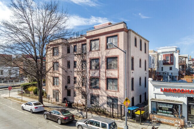 Building Photo - 1101 Fairmont St NW