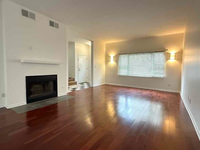 Apartamento D - 532 Pier Ave