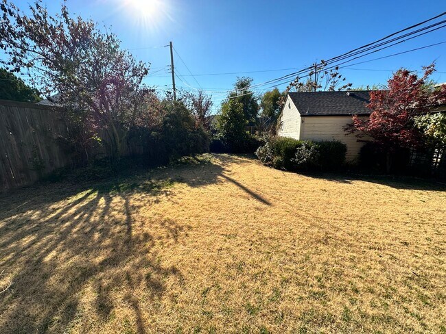 Building Photo - 2 Bed 1 bath in NW OKC