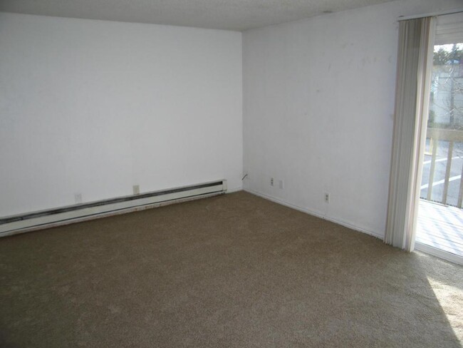 Building Photo - 4484 Liberty Rd S