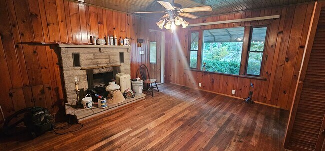 Foto del edificio - 10700 U.S. Hwy 40