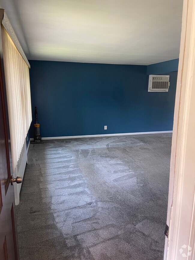 Queens Park Gardens Apartments under 2,000 Elmont, NY 1 Rentals