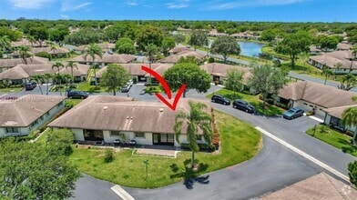 Building Photo - 4764 Greentree Crescent
