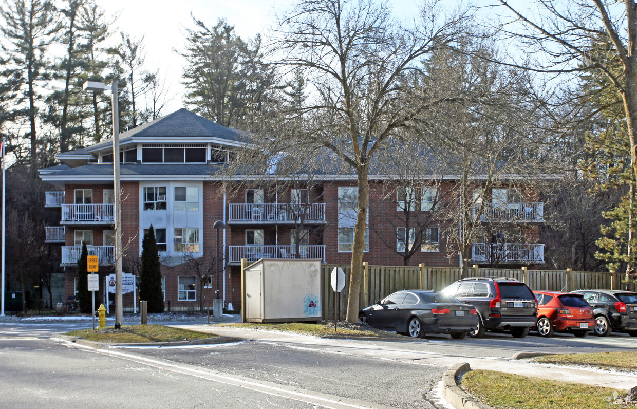 Photo du bâtiment - Legion Woods Apartments