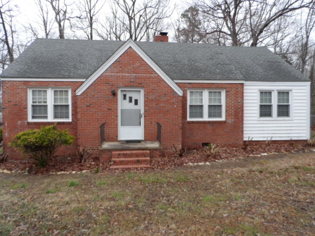 Primary Photo - 111 Red Mountain Rd