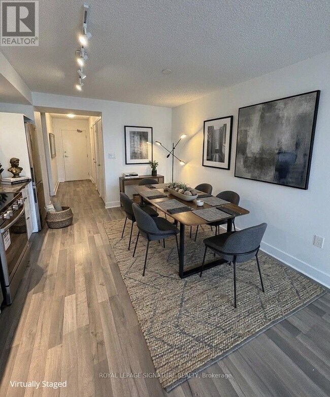 Building Photo - 1510 - 4K SPADINA AVENUE