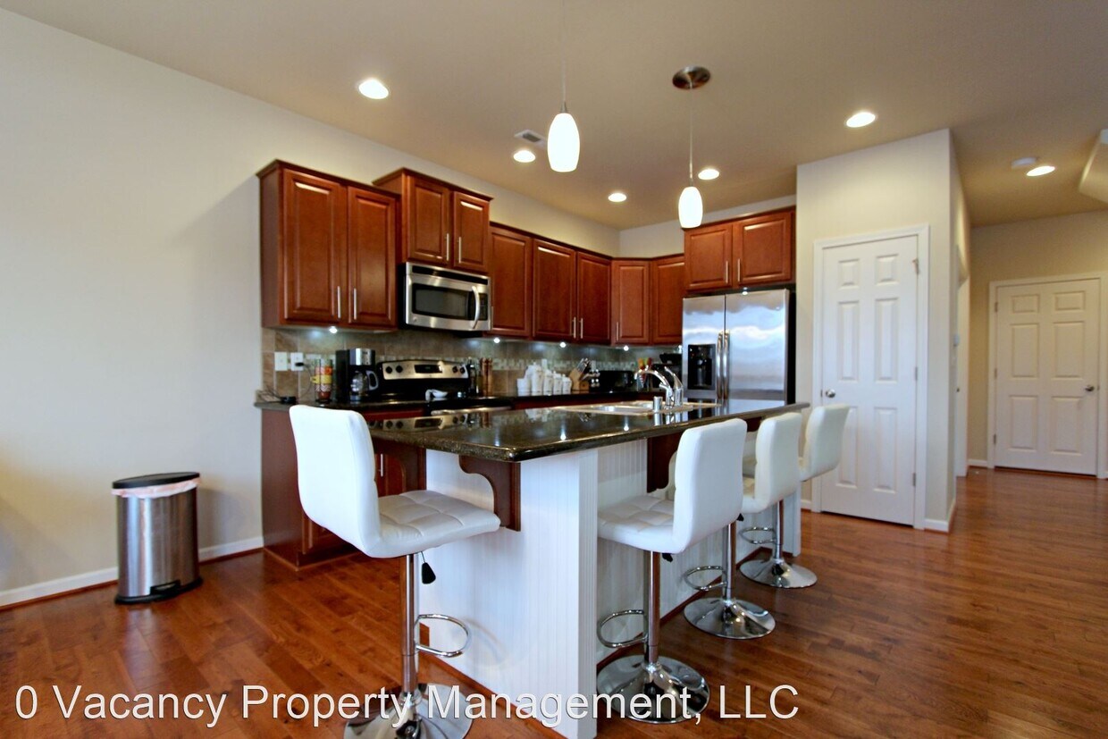 Foto principal - 4 br, 2.5 bath House - 8106 164th St E