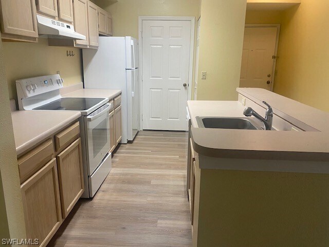 Building Photo - 11550 Villa Grand