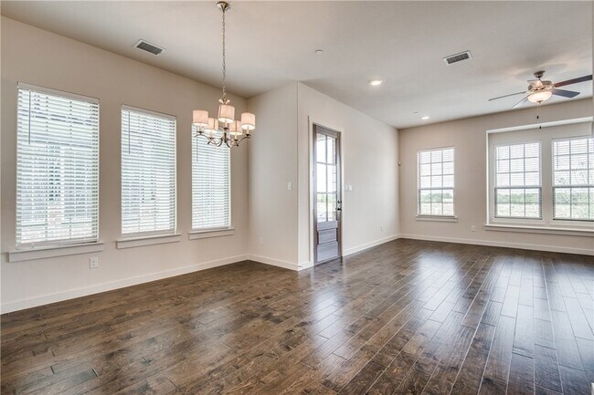 Foto del edificio - 7263 Switchgrass Rd