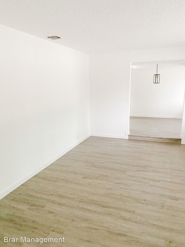 Foto del edificio - 5 br, 2 bath House - 8940 Mountain Dr