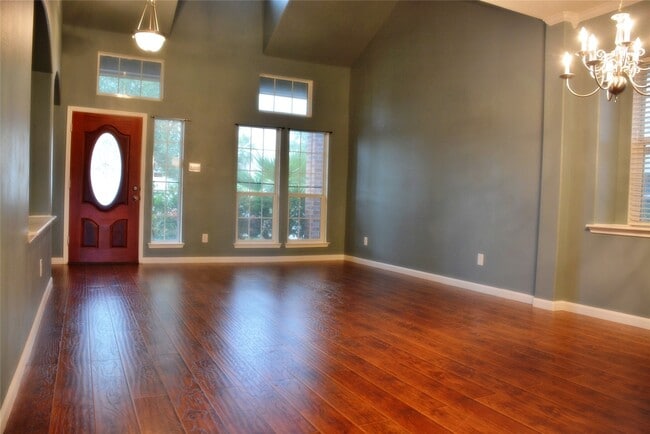 Foto del edificio - 12802 Mills Trail Lane