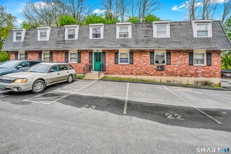 Building Photo - 364 Colonial Ave