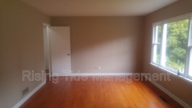 Foto del edificio - 1244 Rose Lynn Ln