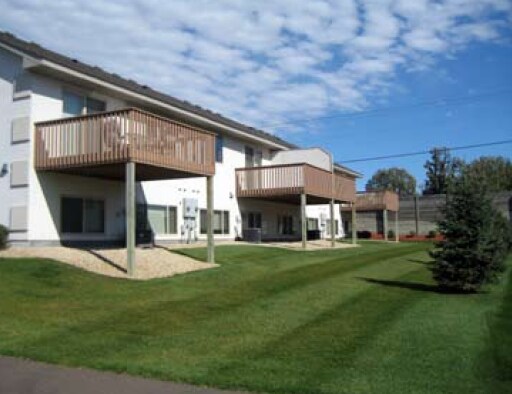 Foto del edificio - Evergreen Point Townhomes