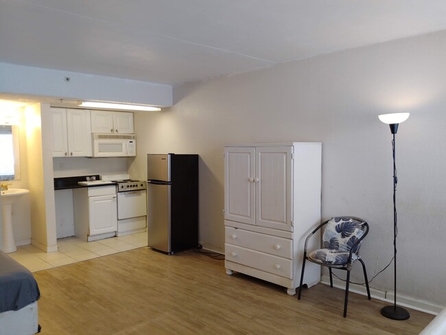 Building Photo - 2506 S Ocean Blvd
