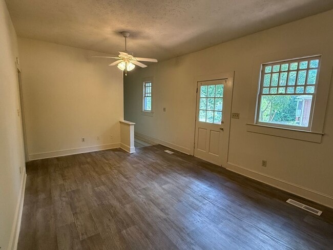 Photo - Bloomfield Apartment