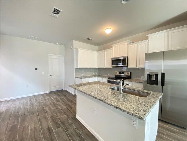 Building Photo - 9606 Whisper Willow Blvd