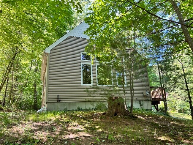 Building Photo - 14 Yale Rd
