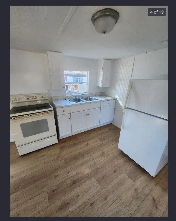 Foto del edificio - 4506 Granada Ave