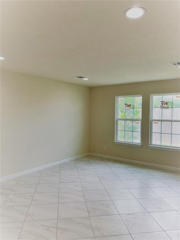 Foto del edificio - 8807 Shady Green Meadows
