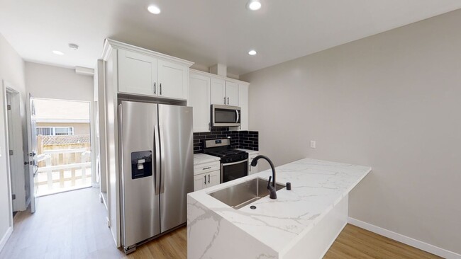 Foto del edificio - 3804-3810 Marron St