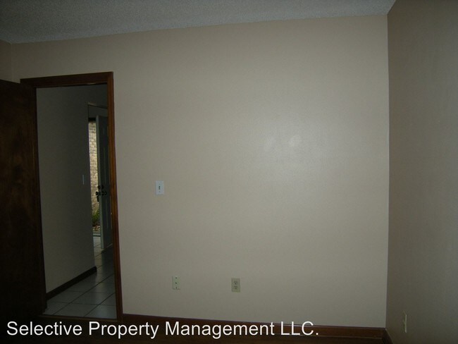 Building Photo - 3 br, 2 bath House - 1089 Covington St