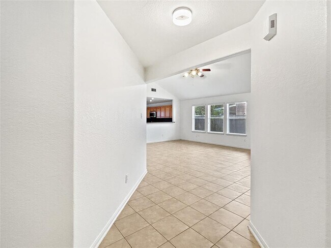 Building Photo - 54 Shimmer Pond Pl