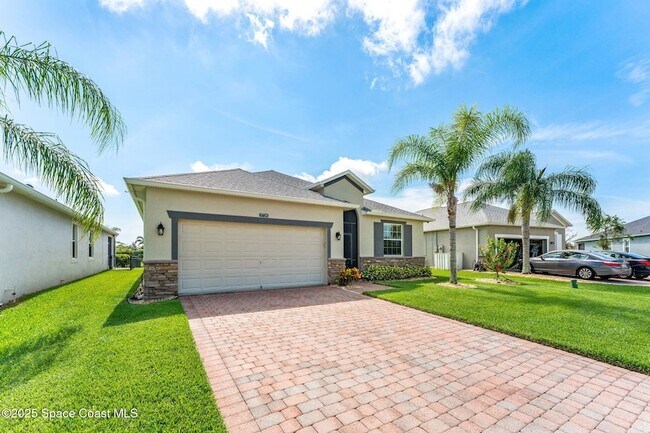 Building Photo - 5724 Trieda Dr