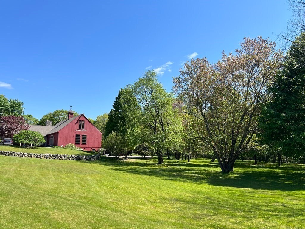 Foto principal - 121 Marrett Rd