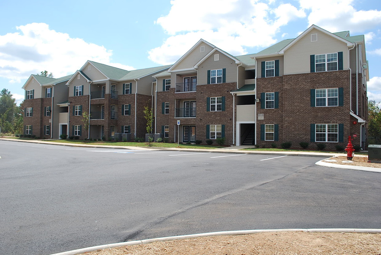 Foto principal - Rosewood Place Apartments