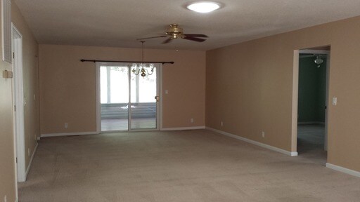 Building Photo - 2 Cresta Ln